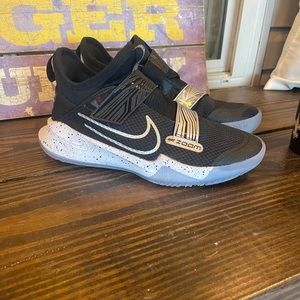 Kids Nike Youth Basketball shoes